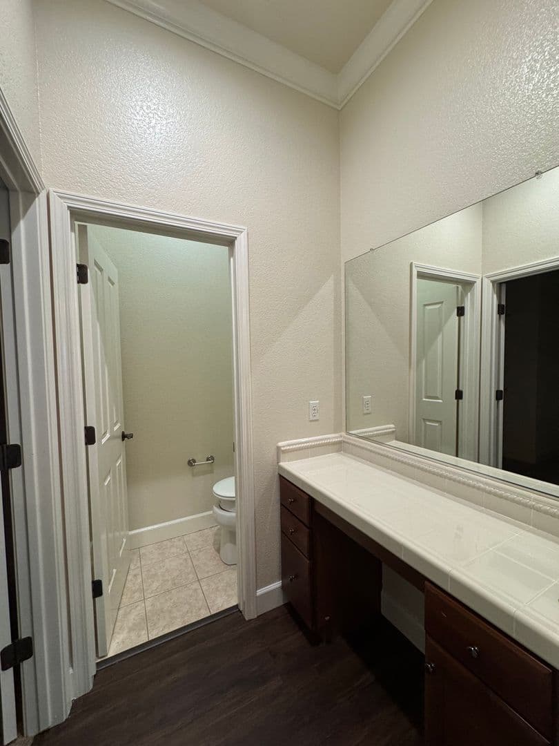 Sacramento House: 3744 Clubside Lane