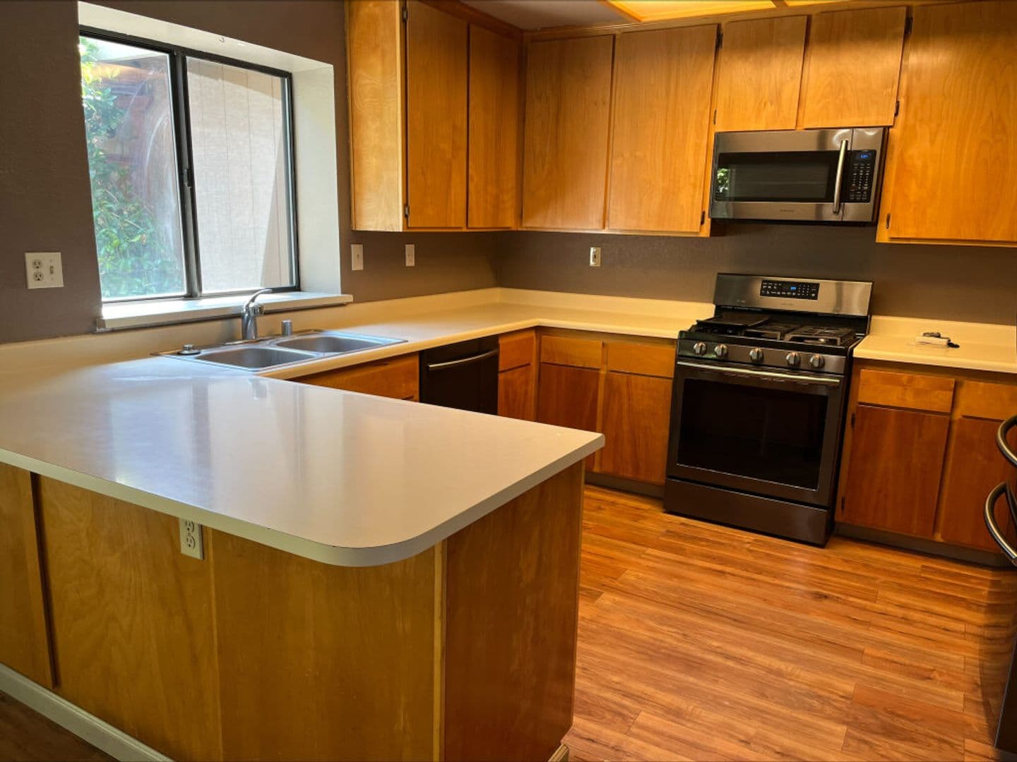 Galt House: 186 Stirrup Court