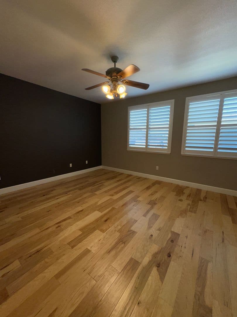 Elk Grove House: 10364 Via Cinta Court
