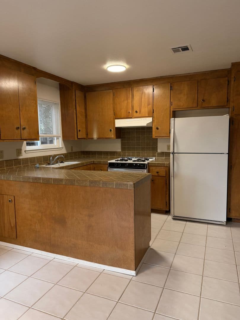 Elk Grove House: 9450 Durango Way