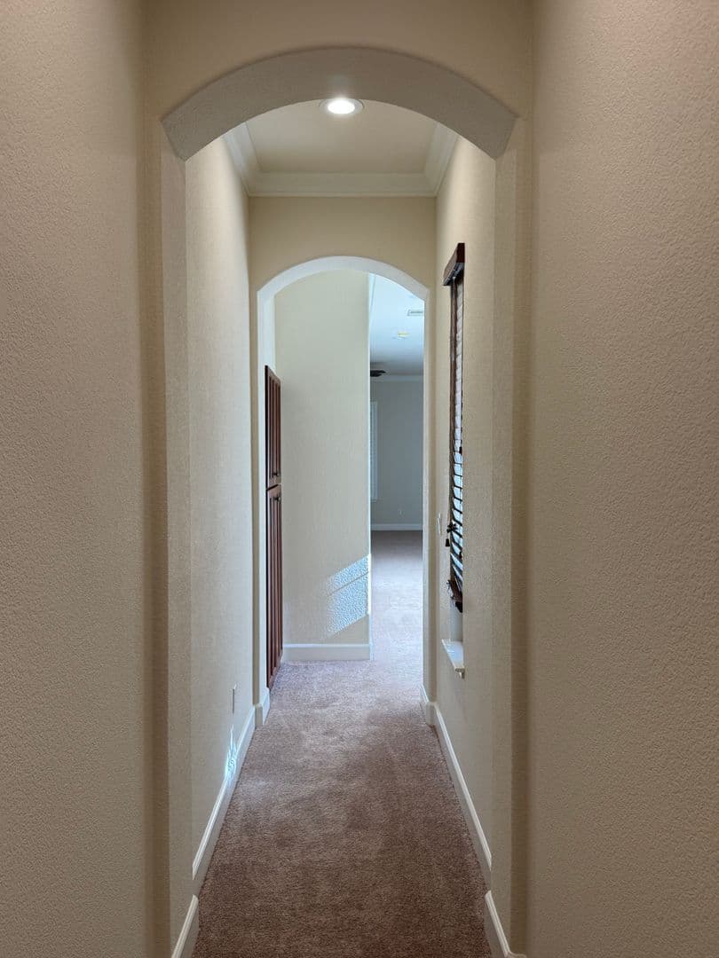 Sacramento House: 3744 Clubside Lane