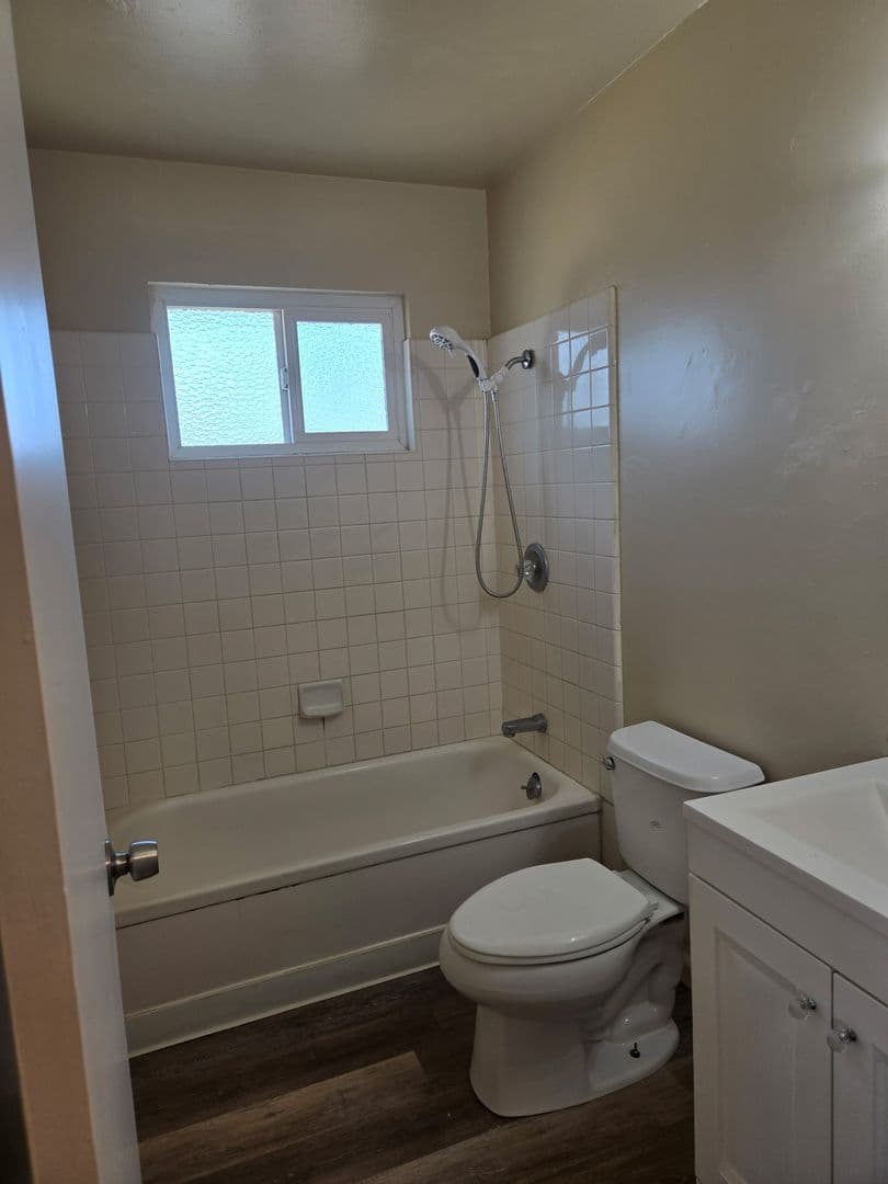 Sacramento Apartment: 7900 Loucreta Drive