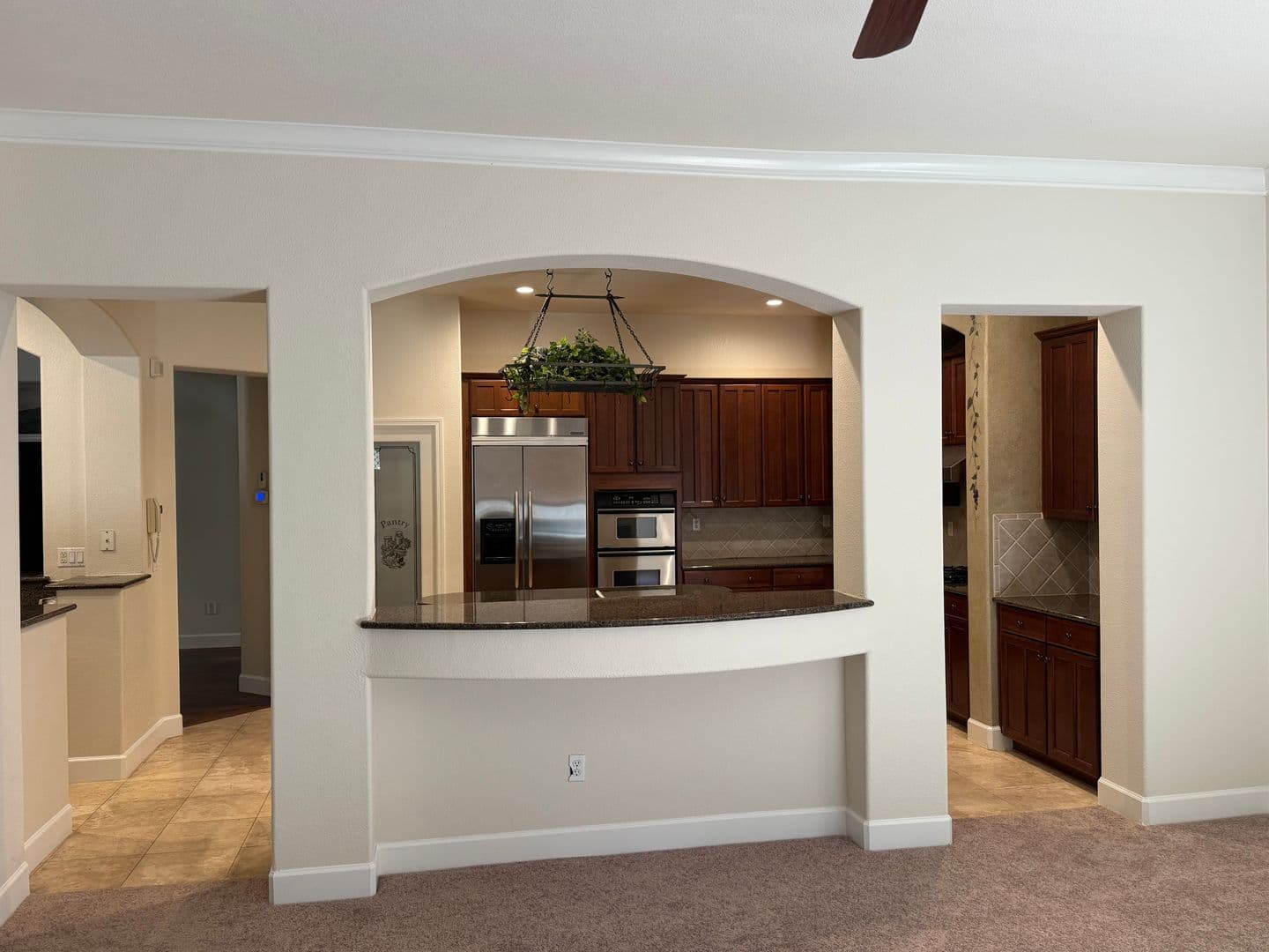 Sacramento House: 3744 Clubside Lane