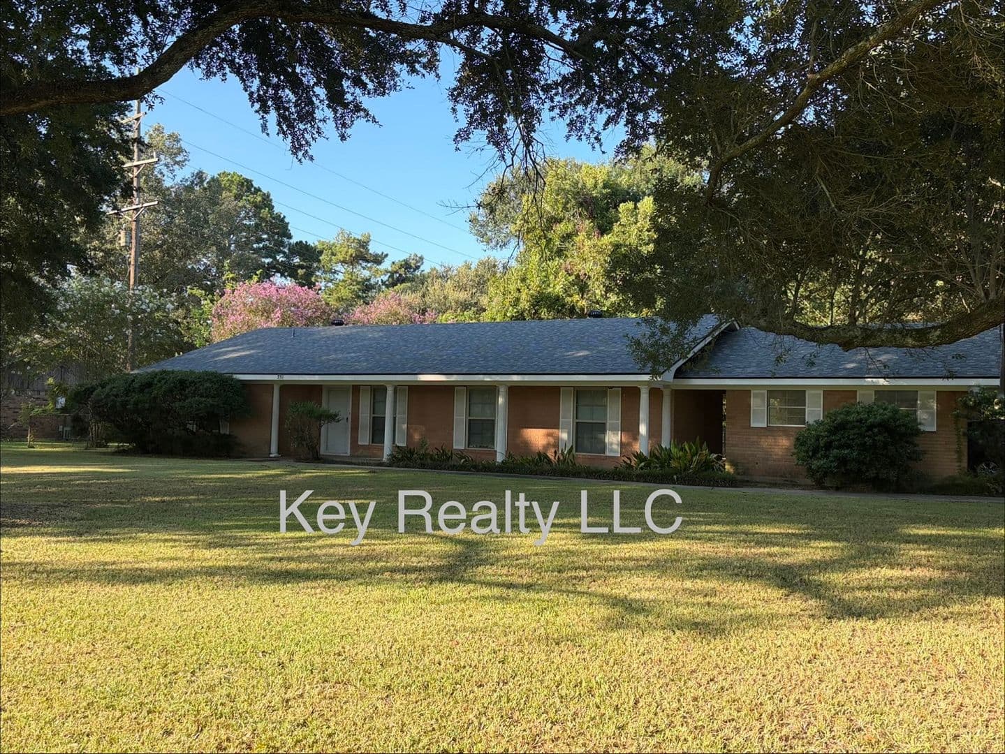 Alexandria House: 351 Browns Bend Rd.