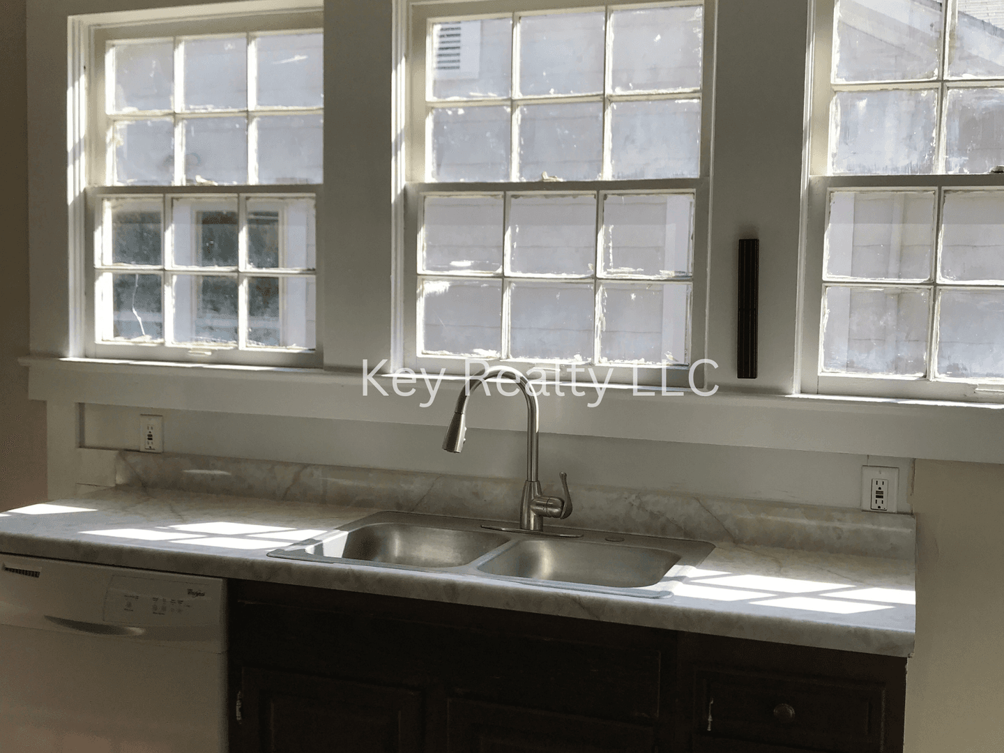 Alexandria House: 2309 Elliott St.