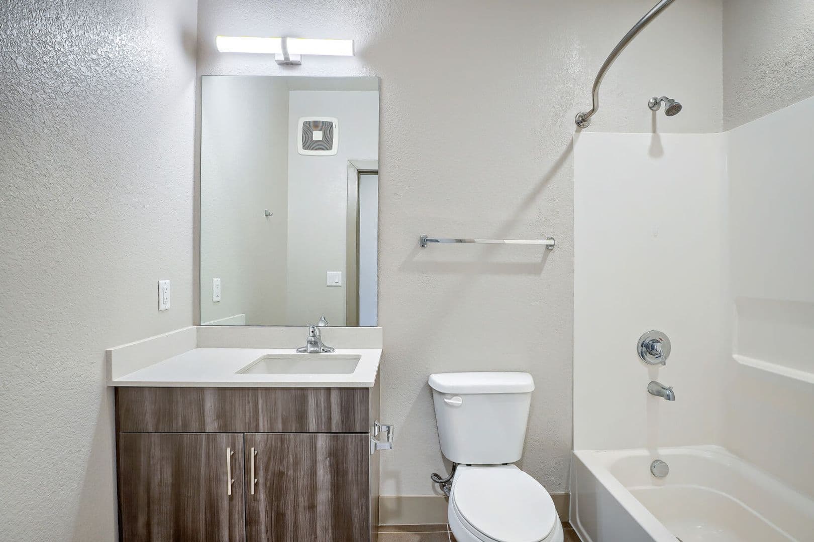 Denver Apartment: 4923 King St