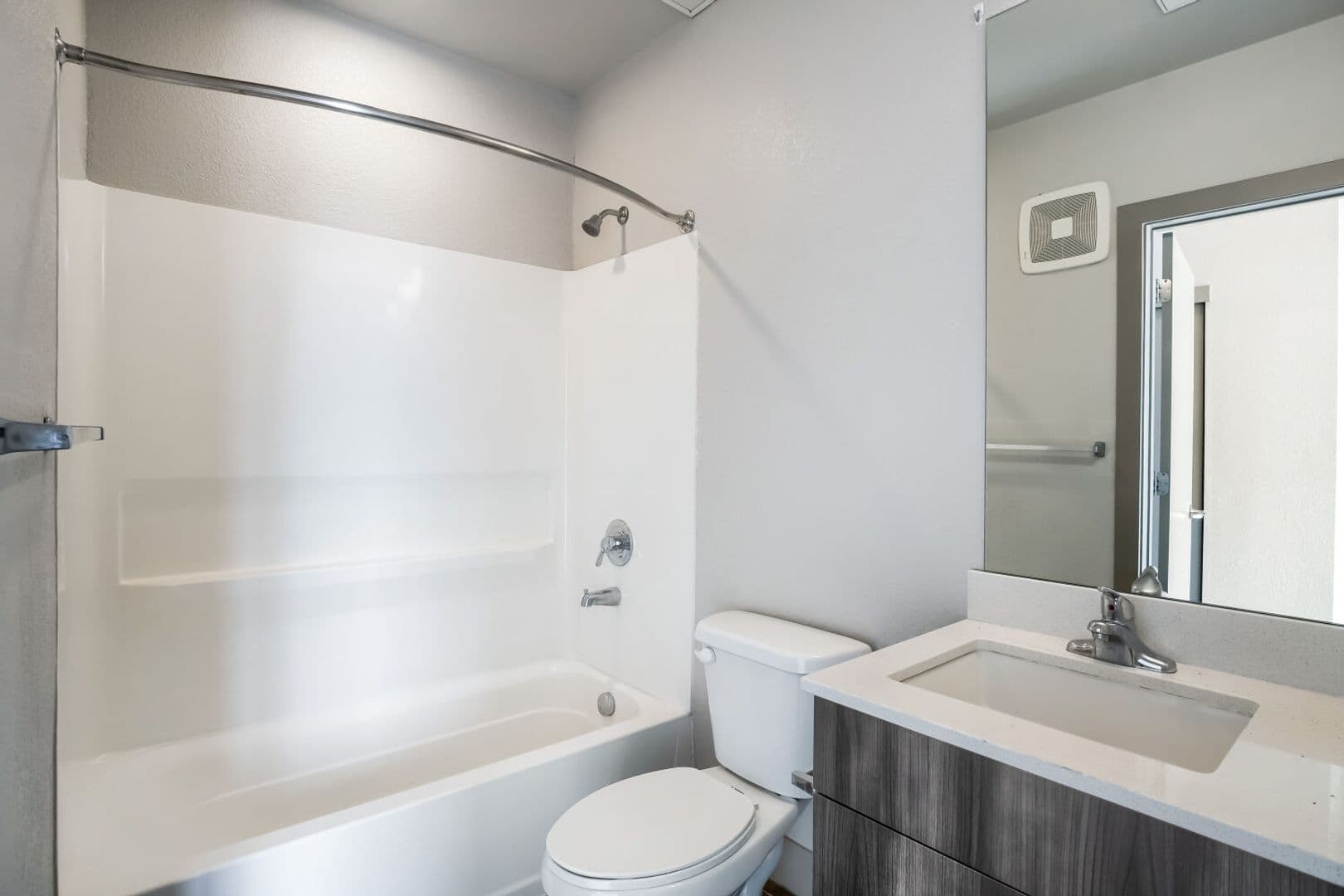 Denver Apartment: 4923 King St