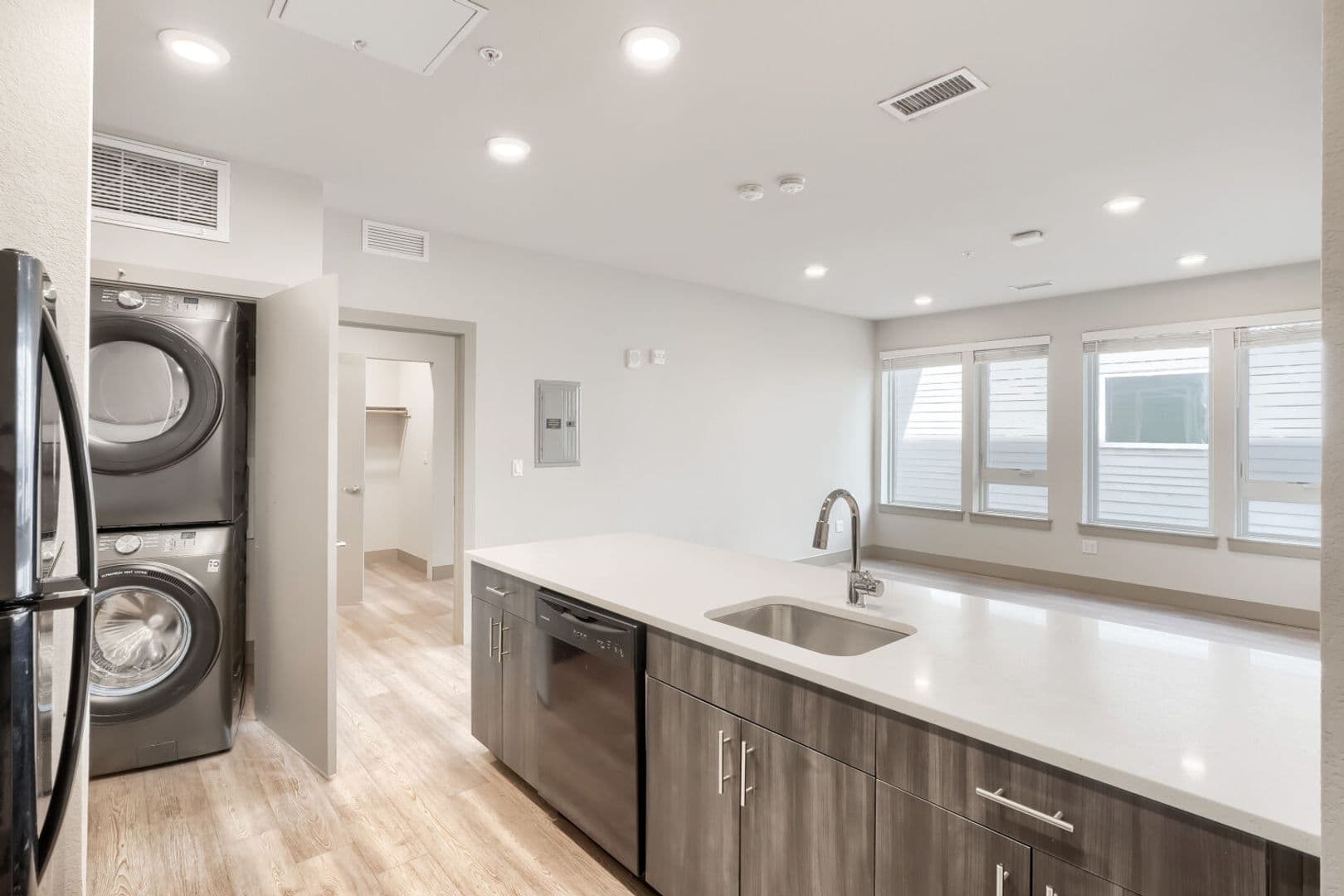 Denver Apartment: 4923 King St