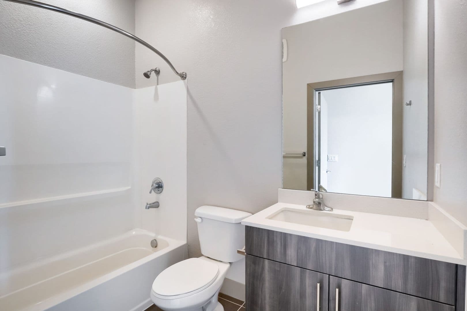Denver Apartment: 4923 King St
