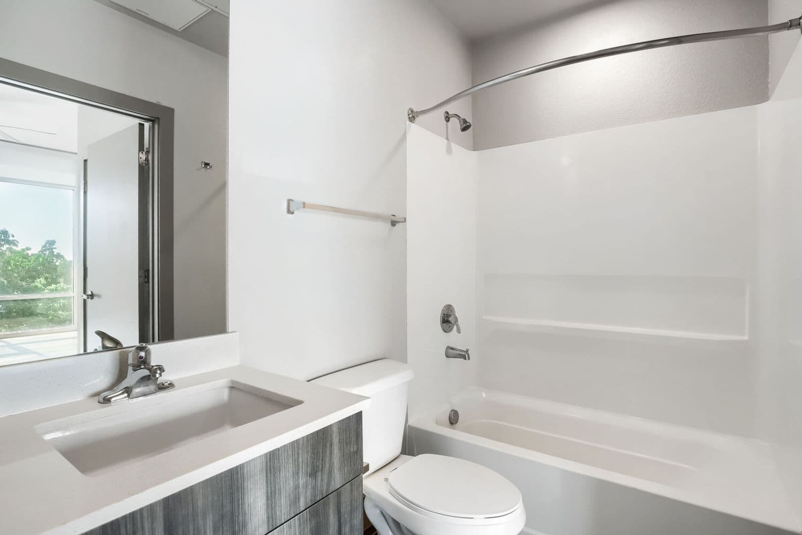 Denver Apartment: 4923 King St
