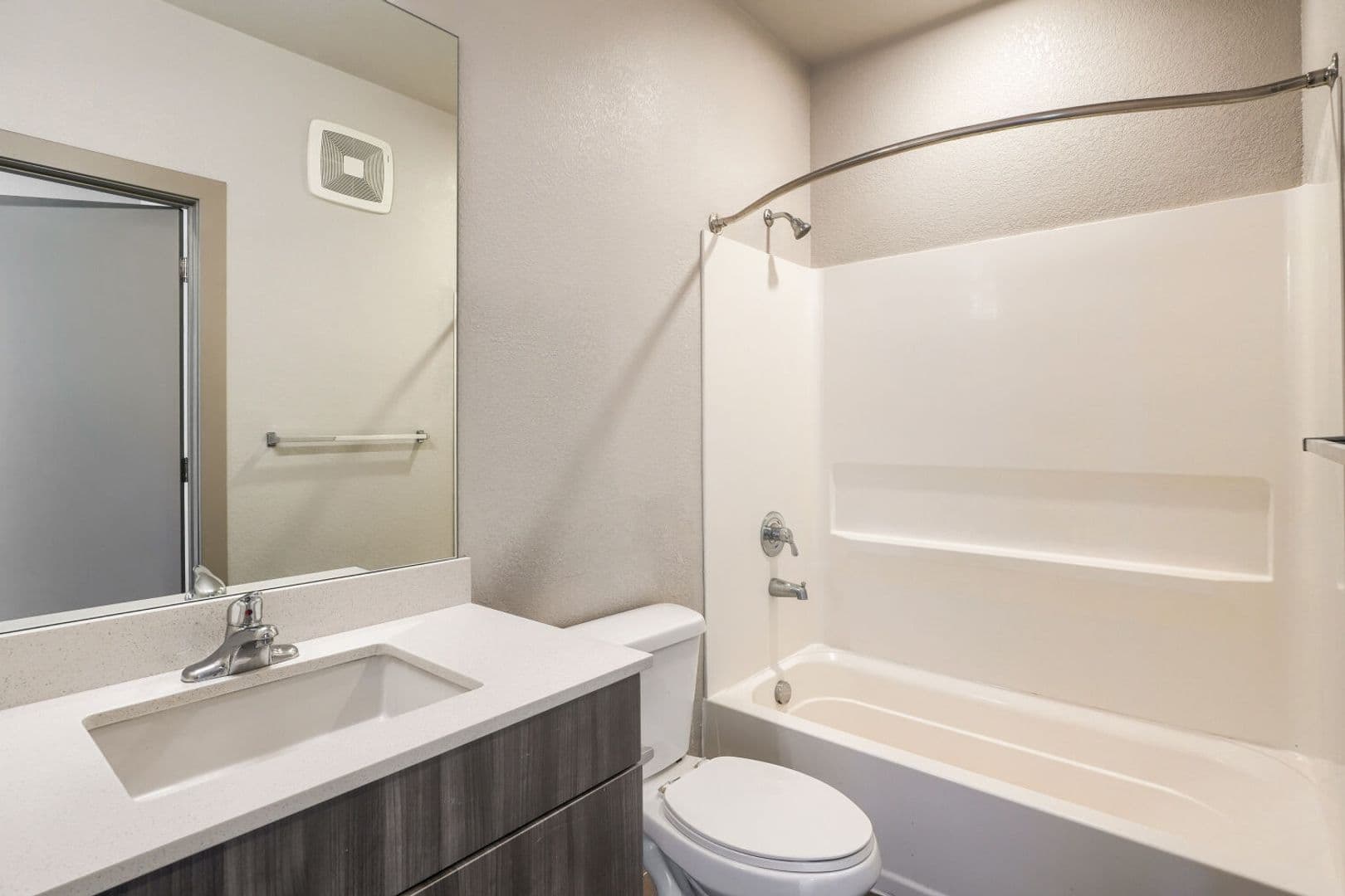 Denver Apartment: 4923 King St
