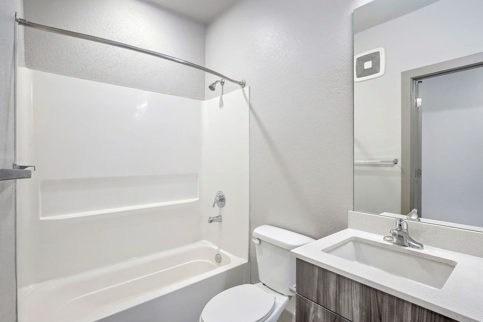 Denver Apartment: 4923 King St