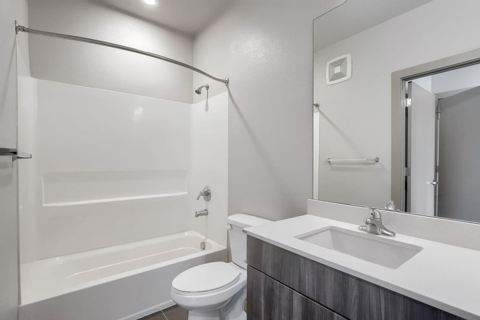 Denver Apartment: 4923 King St