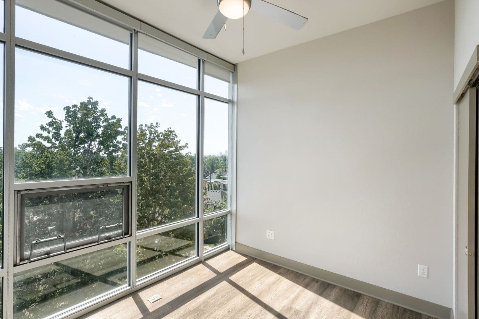 Denver Apartment: 4923 King St