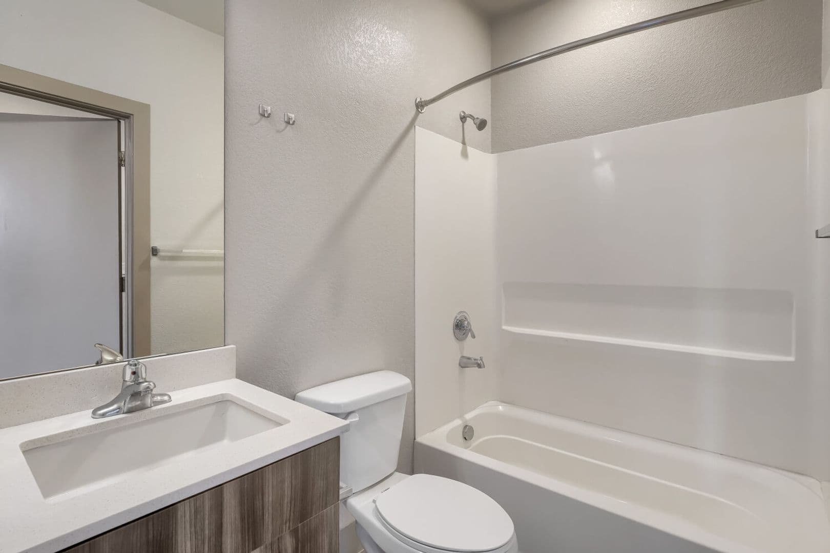 Denver Apartment: 4923 King St