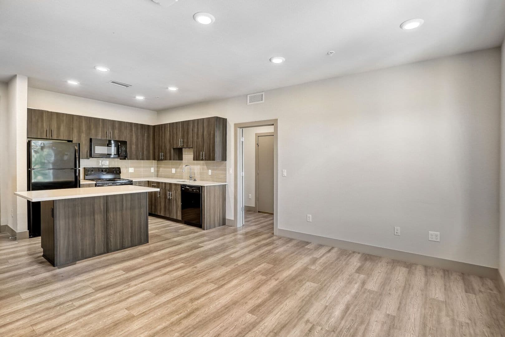 Denver Apartment: 4923 King St
