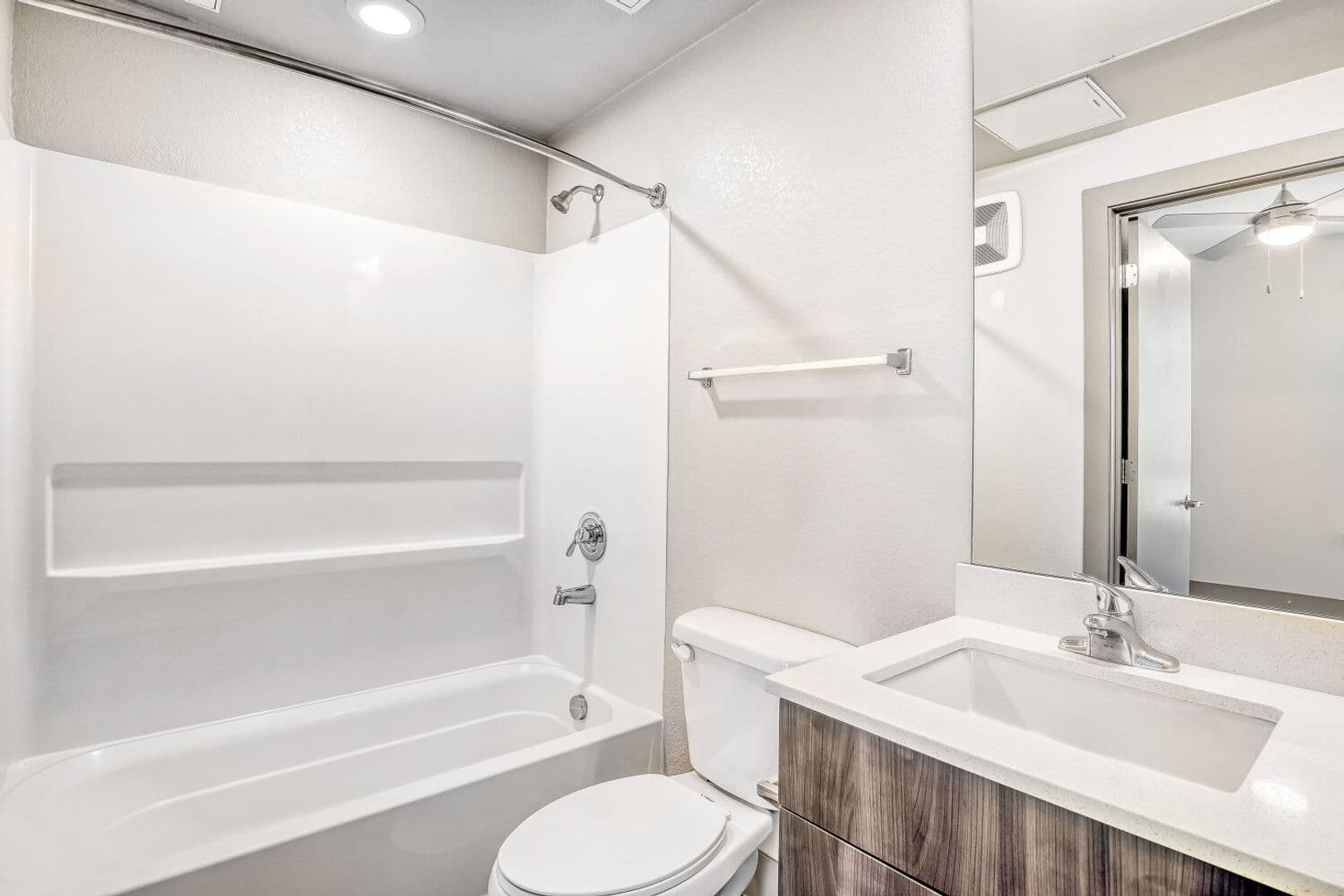 Denver Apartment: 4923 King St