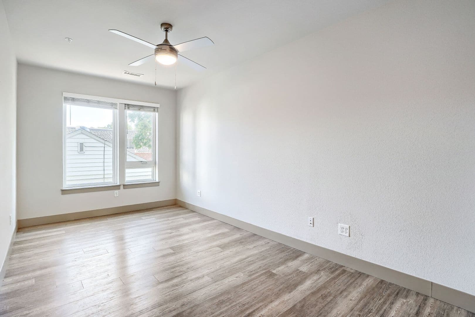 Denver Apartment: 4923 King St