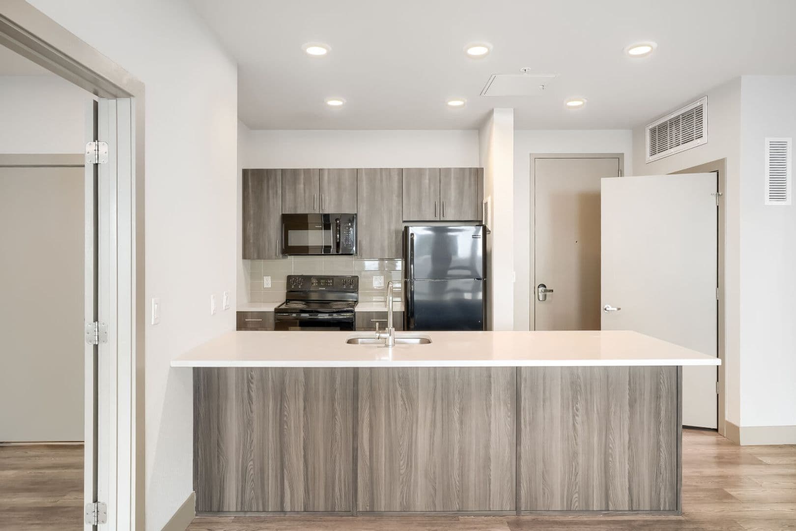 Denver Apartment: 4923 King St