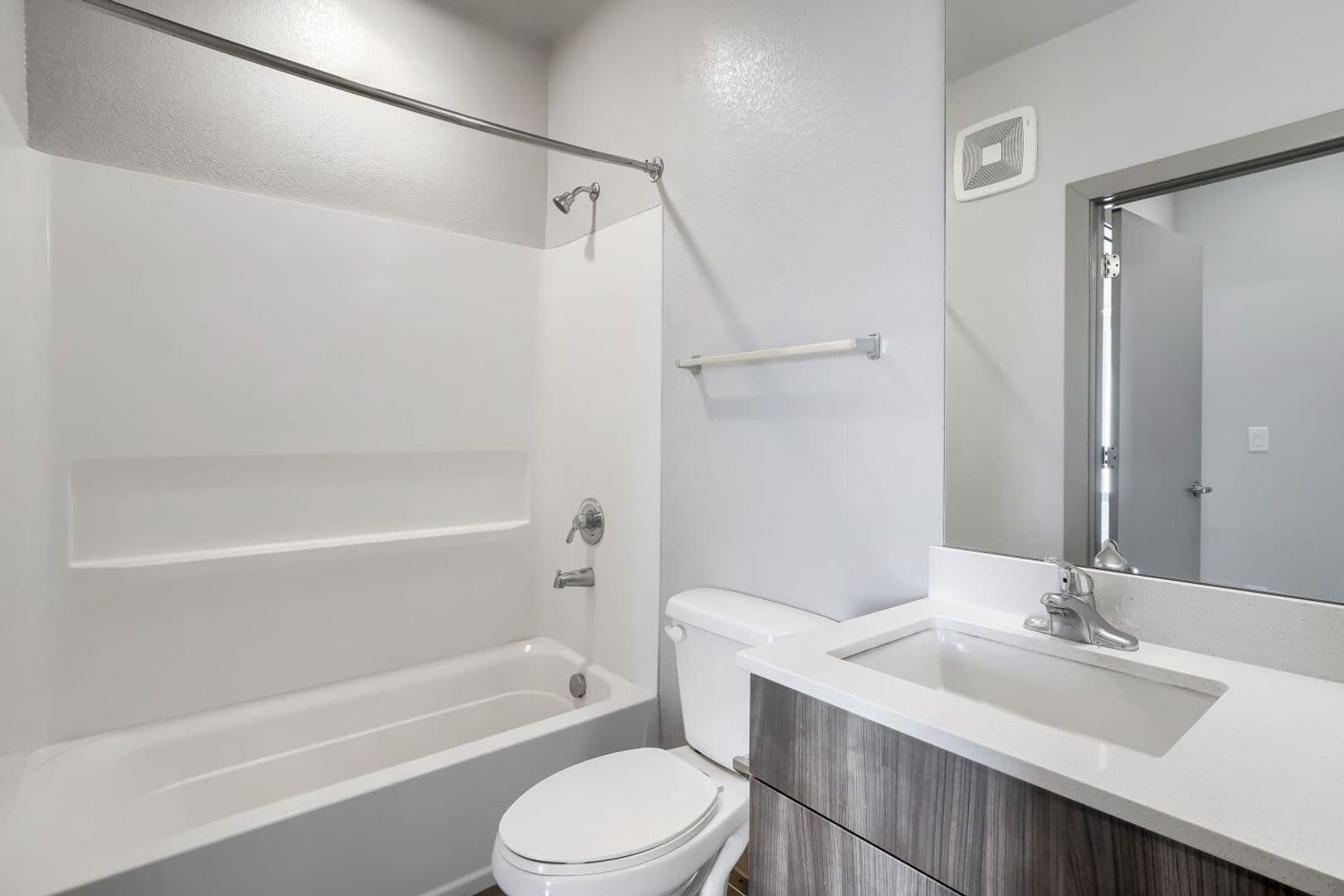 Denver Apartment: 4923 King St