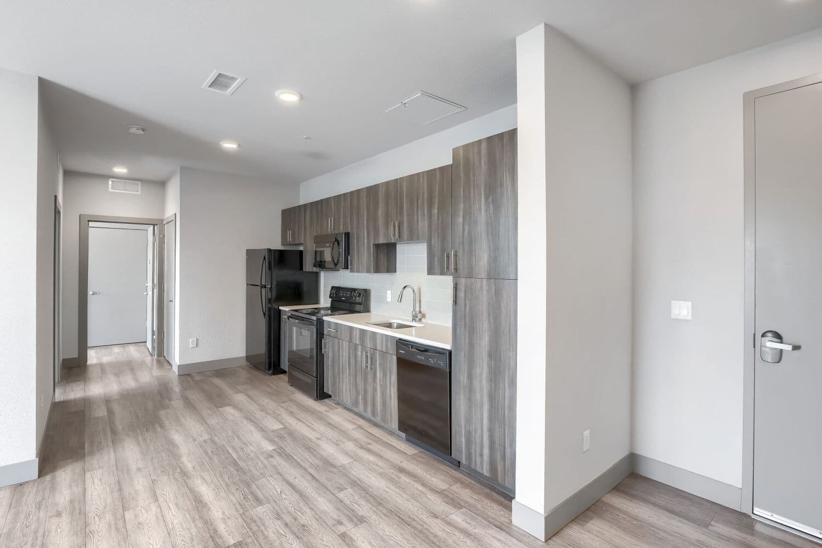 Denver Apartment: 4923 King St