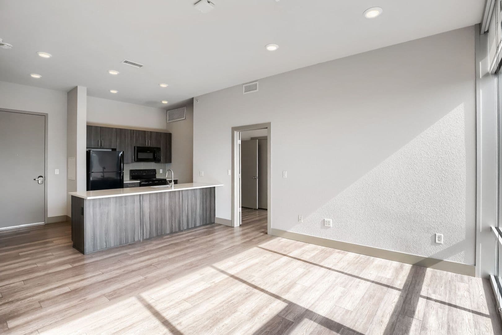Denver Apartment: 4923 King St