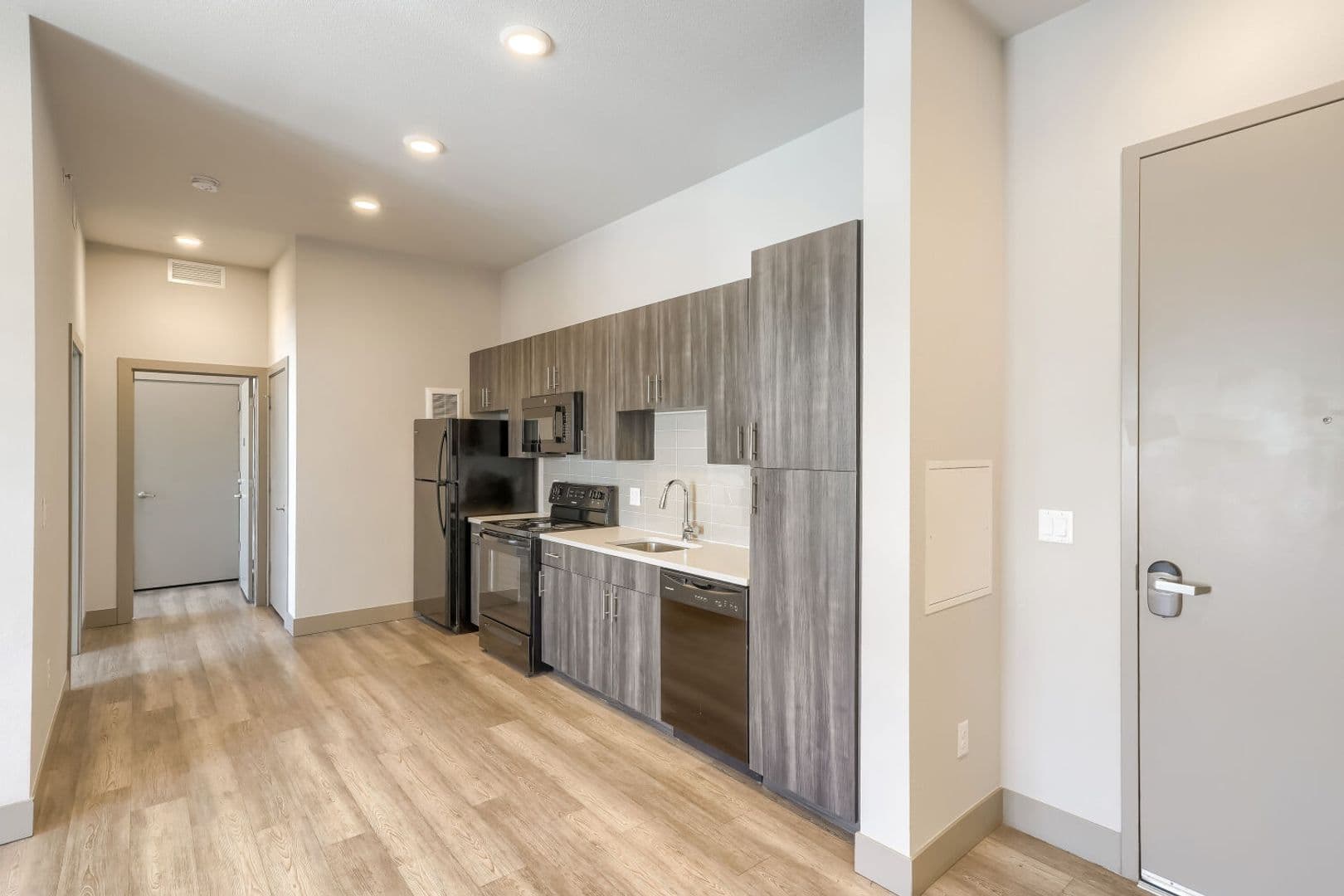 Denver Apartment: 4923 King St