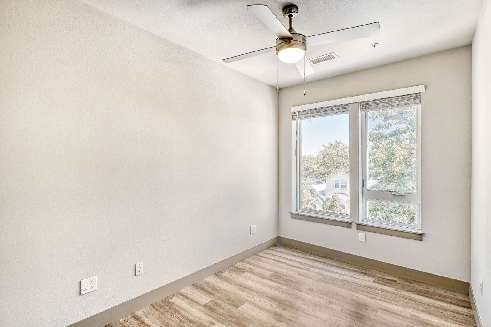 Denver Apartment: 4923 King St