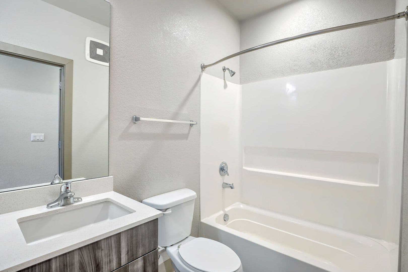Denver Apartment: 4923 King St