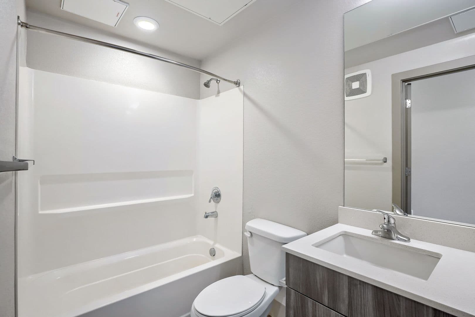 Denver Apartment: 4923 King St