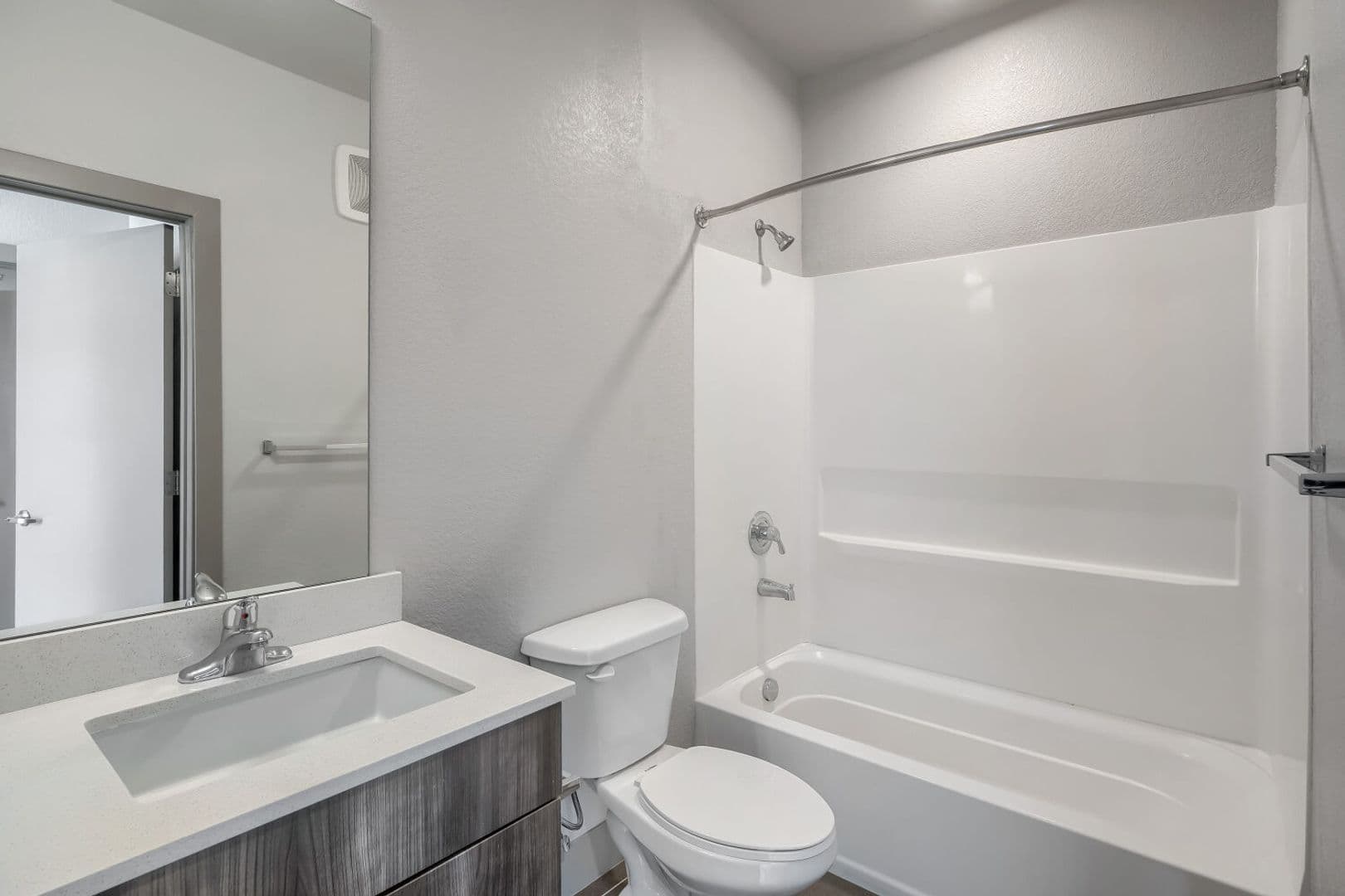 Denver Apartment: 4923 King St