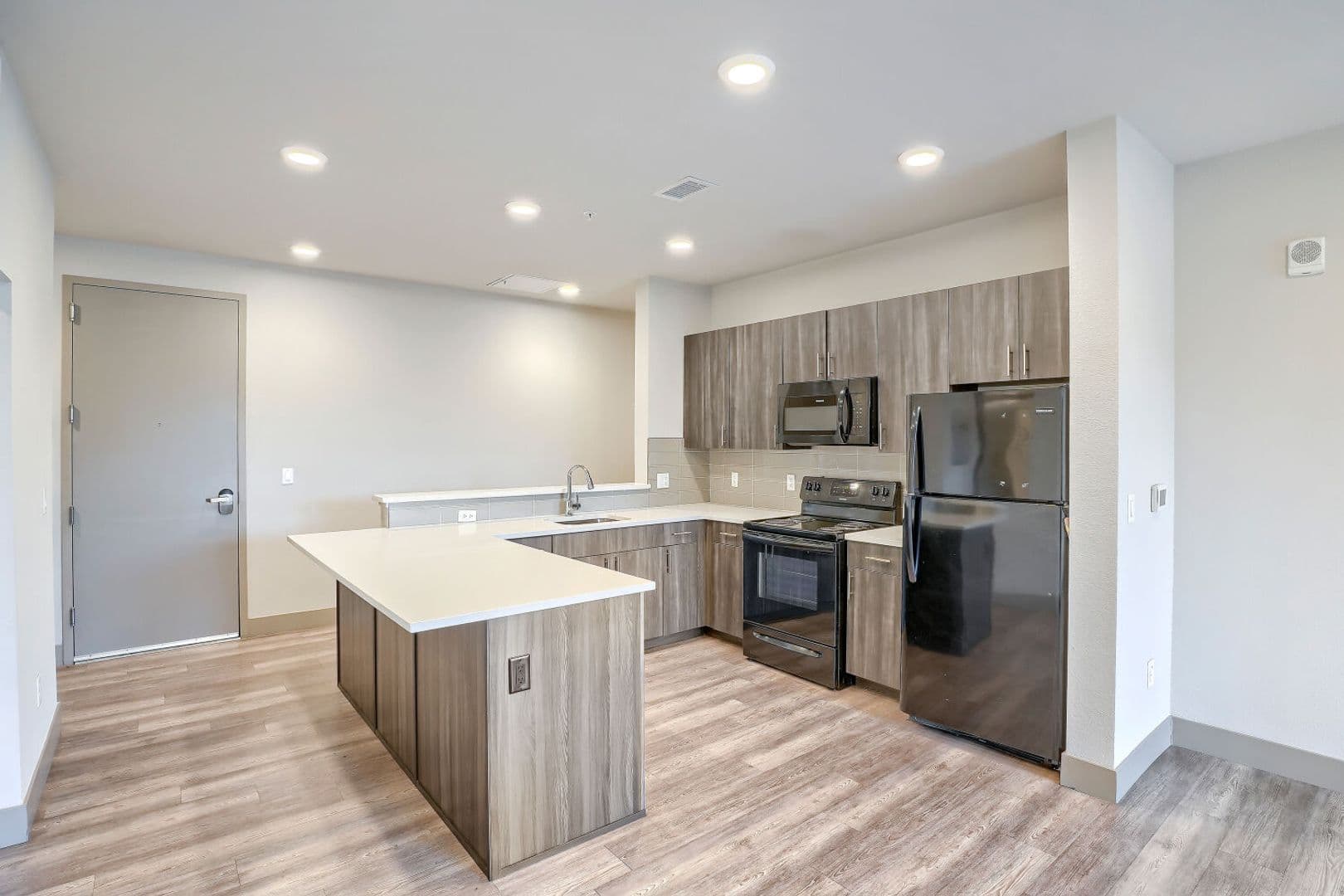 Denver Apartment: 4923 King St