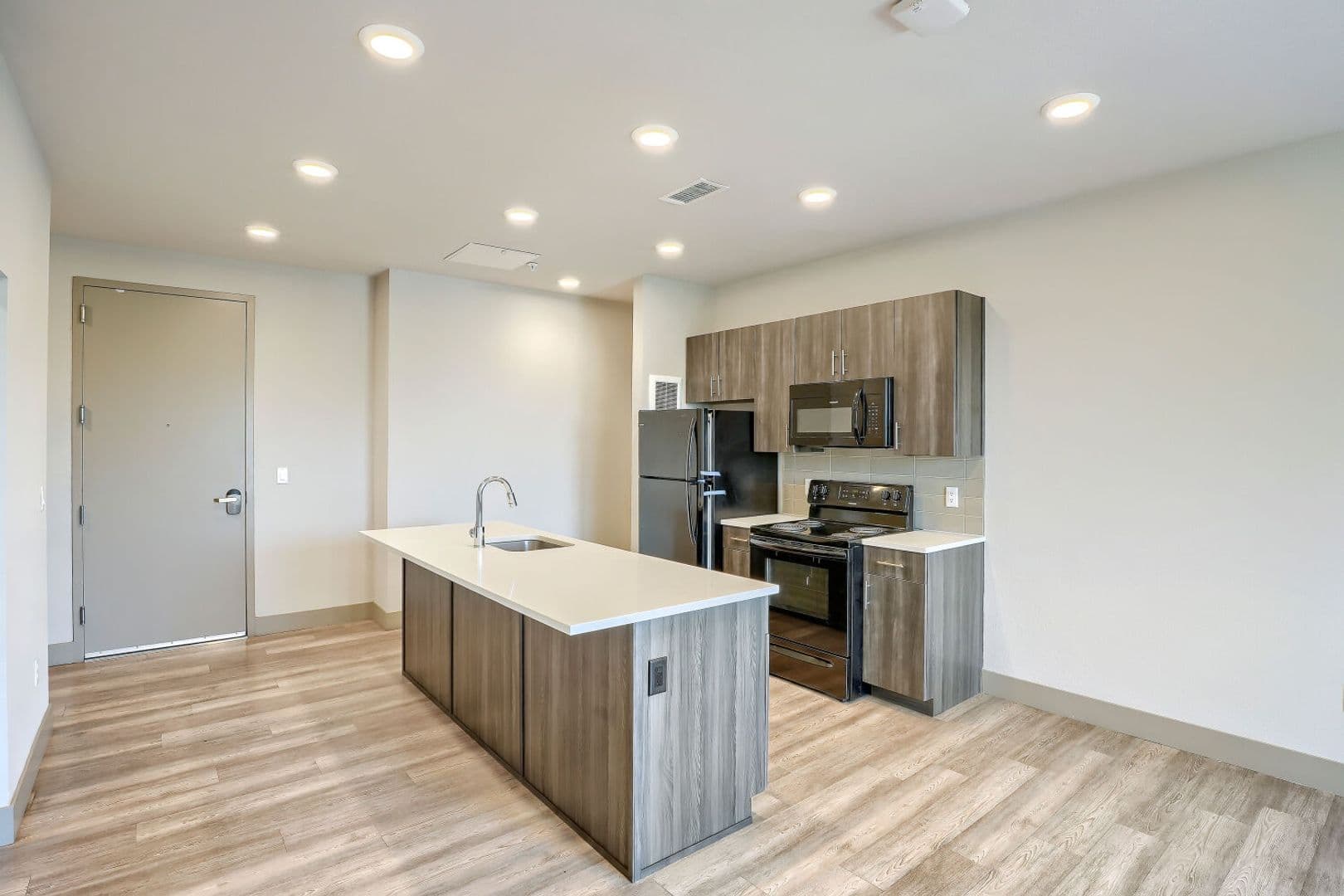 Denver Apartment: 4923 King St