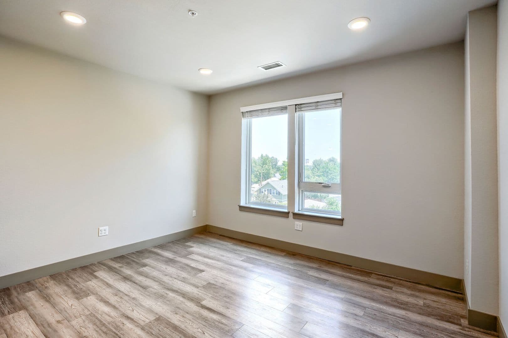 Denver Apartment: 4923 King St