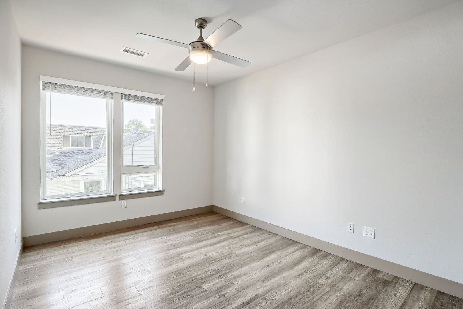 Denver Apartment: 4923 King St