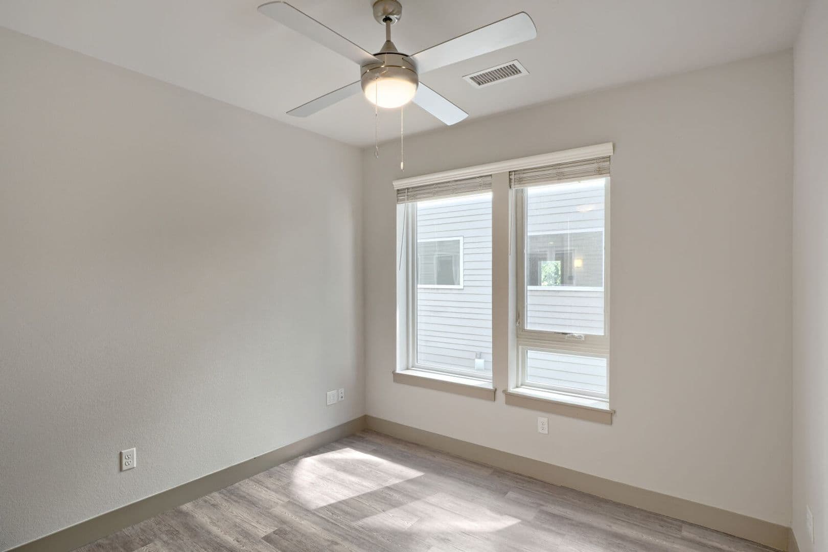 Denver Apartment: 4923 King St