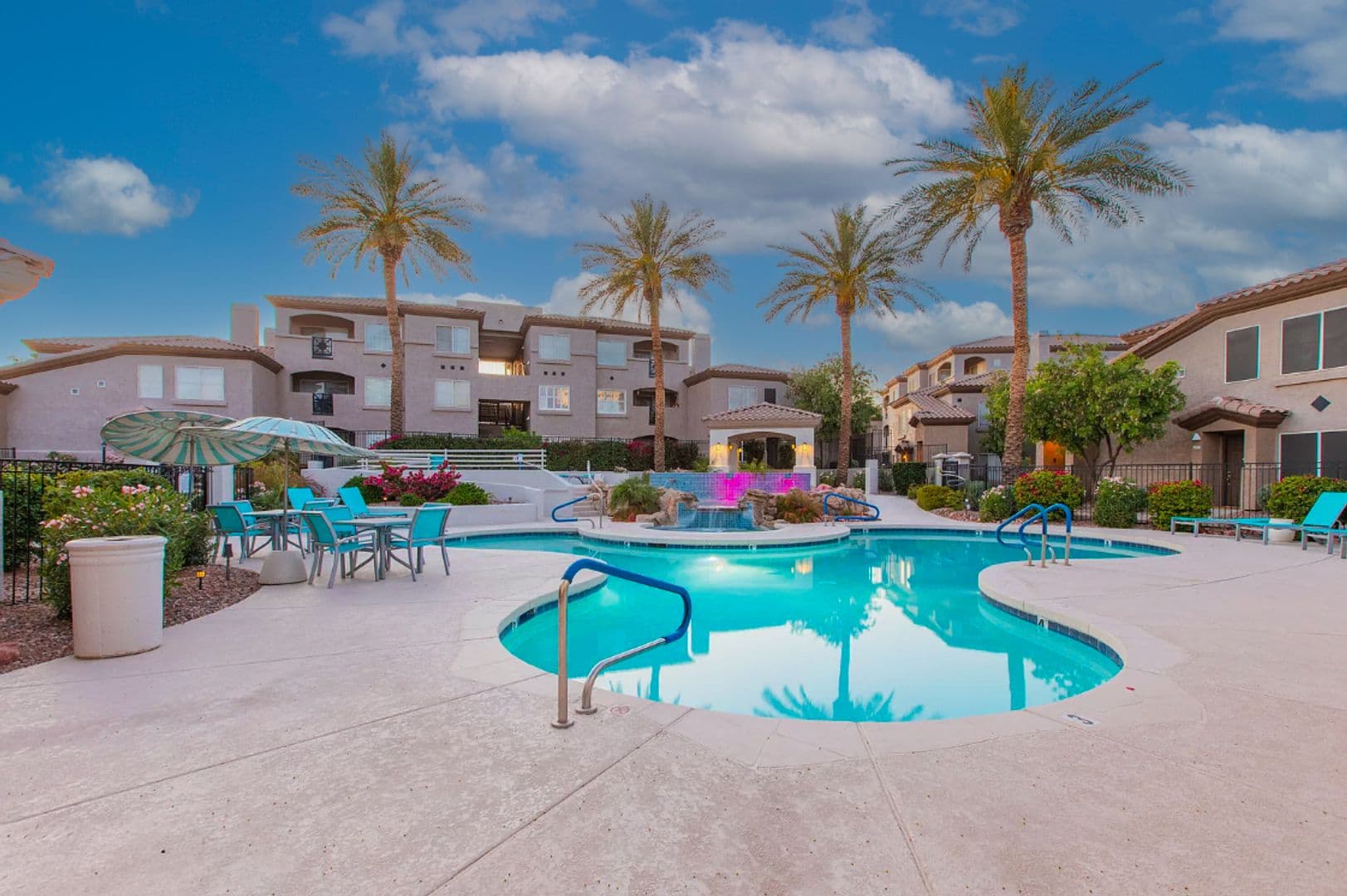 Phoenix Condo: 3236 E Chandler Blvd unit 2075