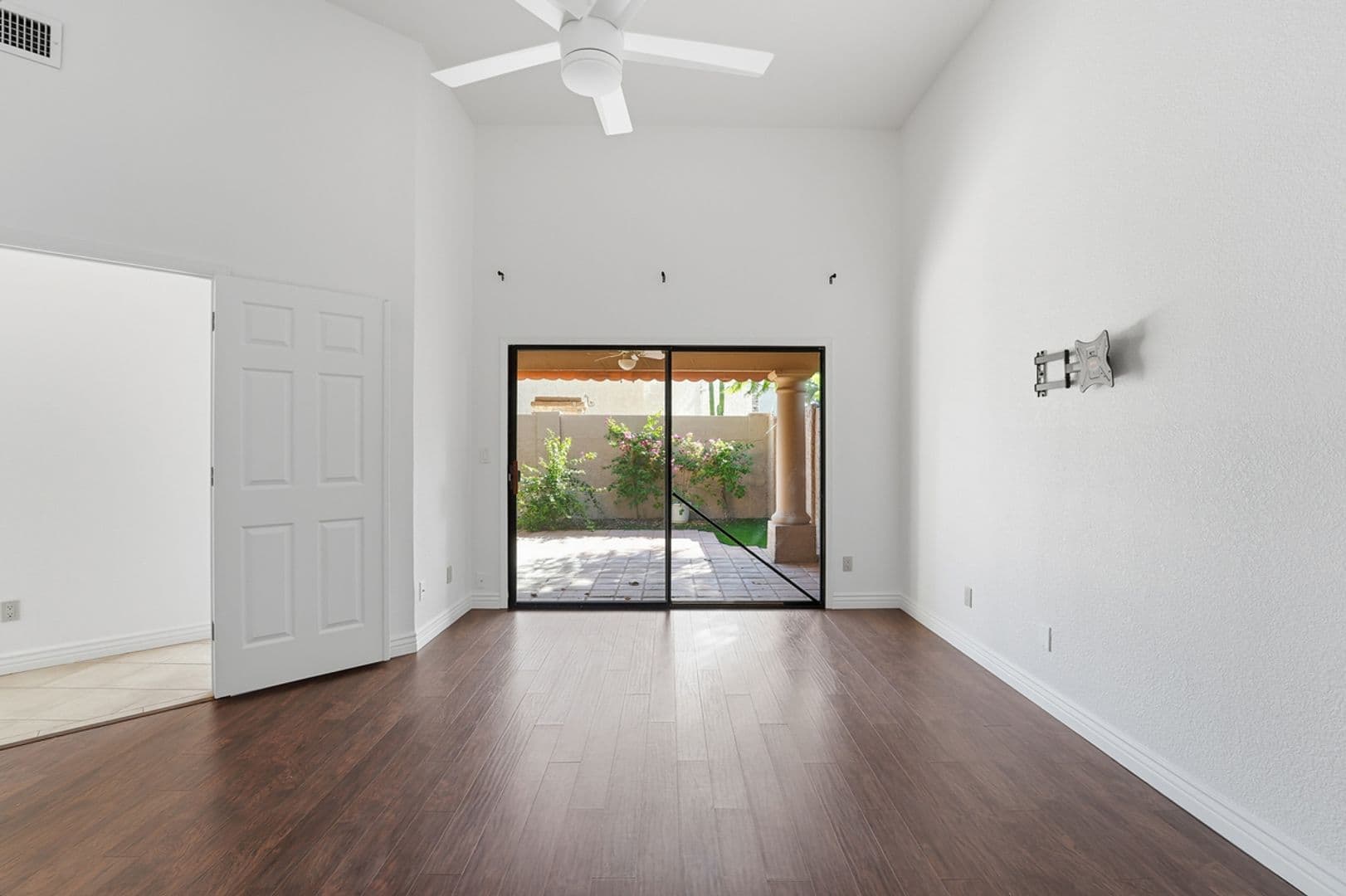 Scottsdale House: 10591 E Saddlehorn Dr