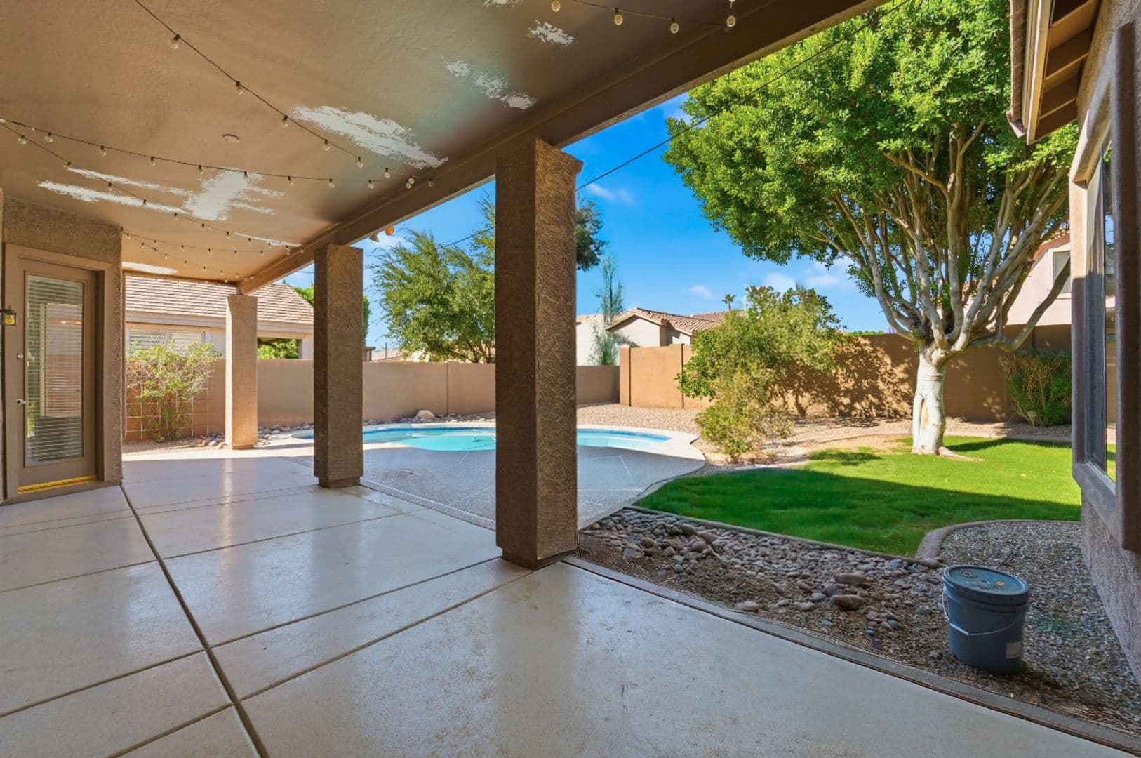 Glendale House: 7180 W Trails Dr