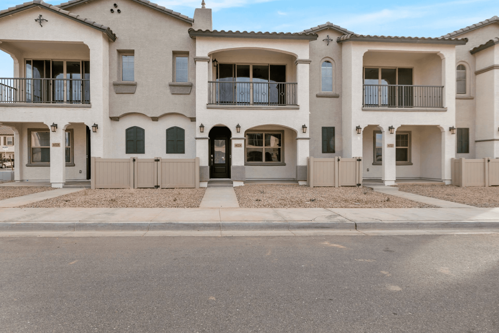 Gilbert Townhome: 4021 E CATCLAW ST