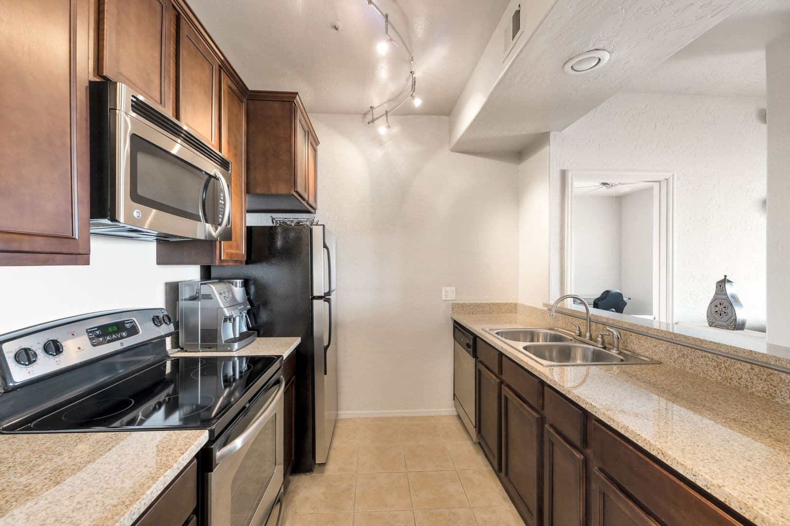 Scottsdale Condo: 14145 N 92nd St