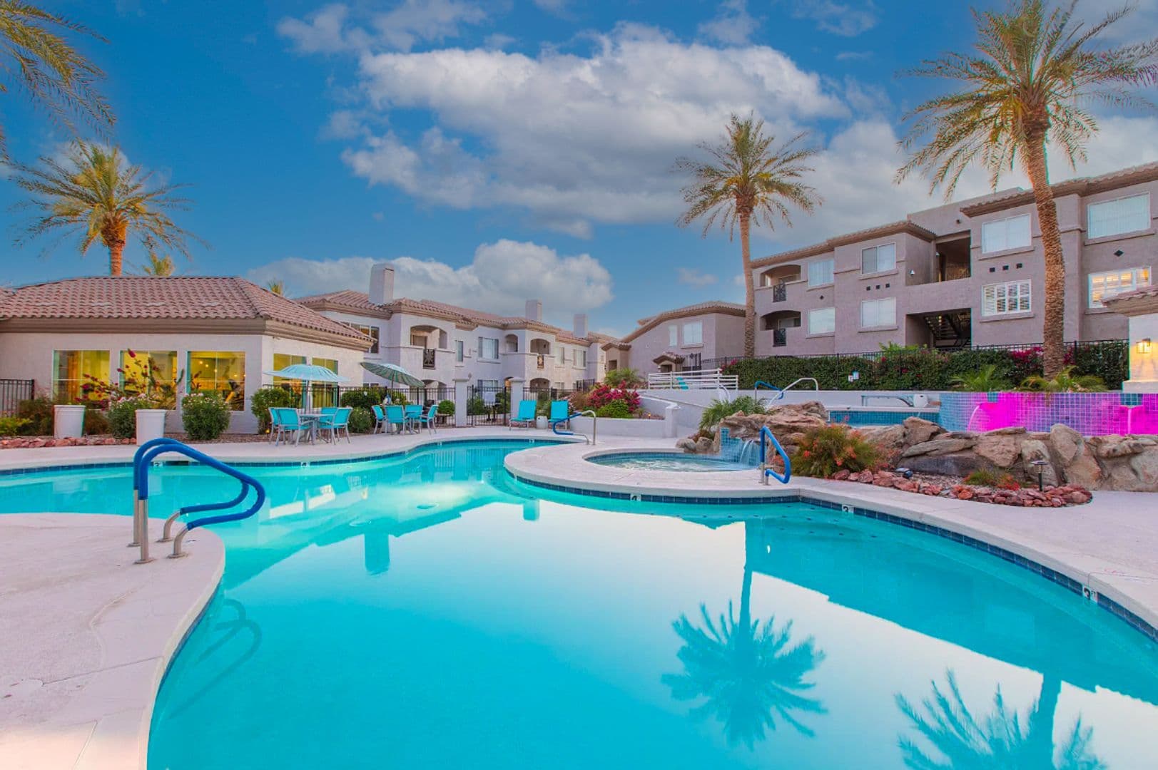 Phoenix Condo: 3236 E Chandler Blvd unit 2075