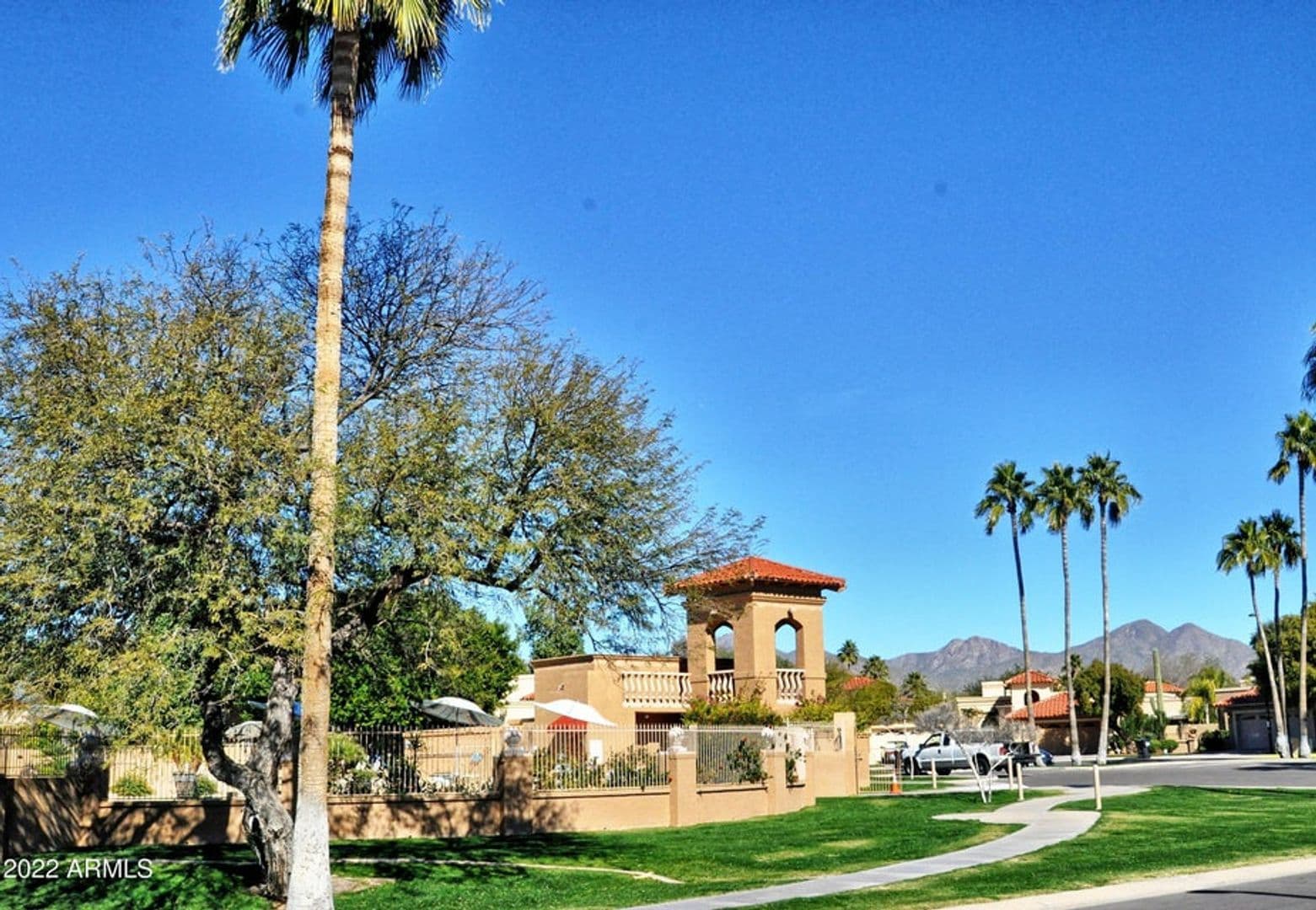 Scottsdale House: 10591 E Saddlehorn Dr