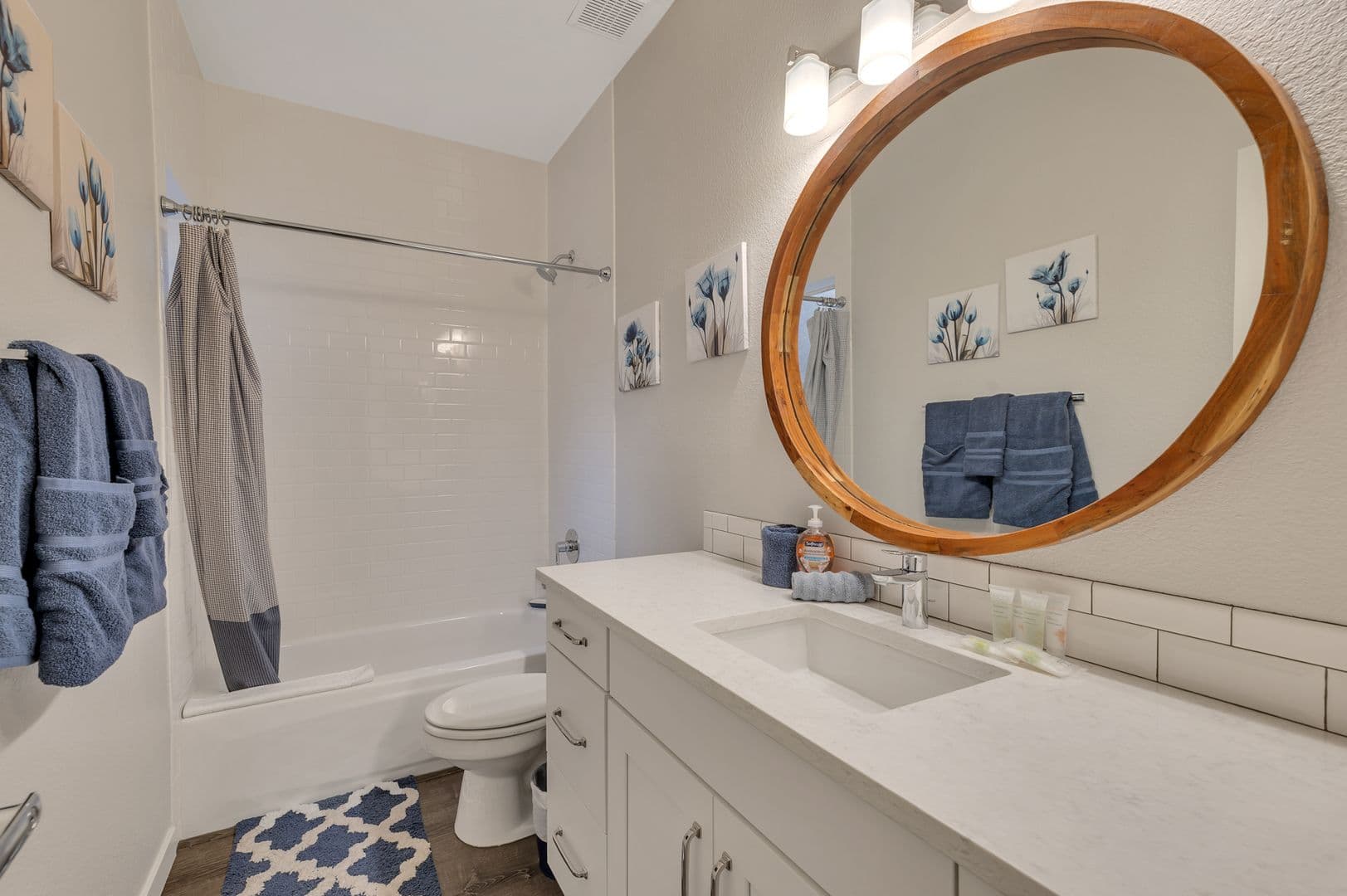 Scottsdale Condo: 8653 E Royal Palm Rd #1008