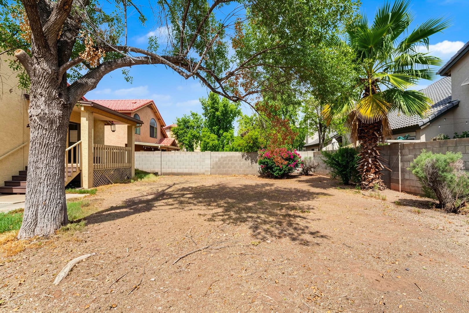 Gilbert House: 407 S Ocean Dr