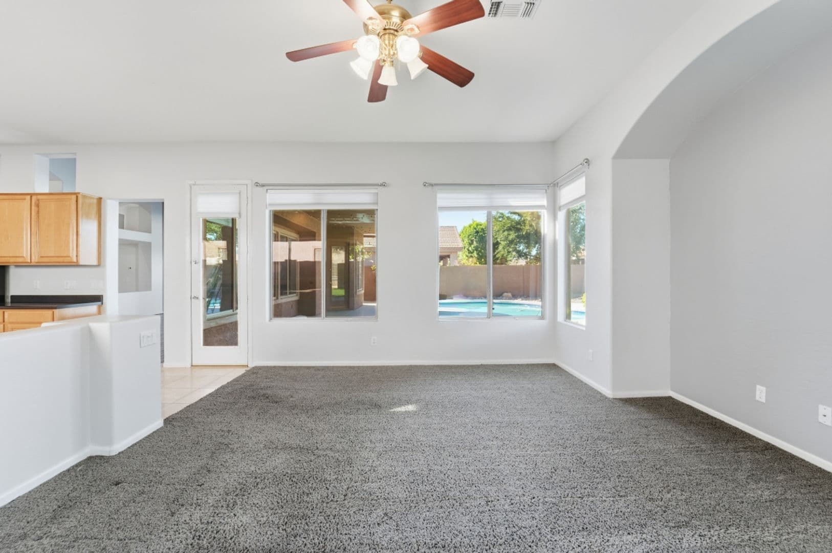 Glendale House: 7180 W Trails Dr