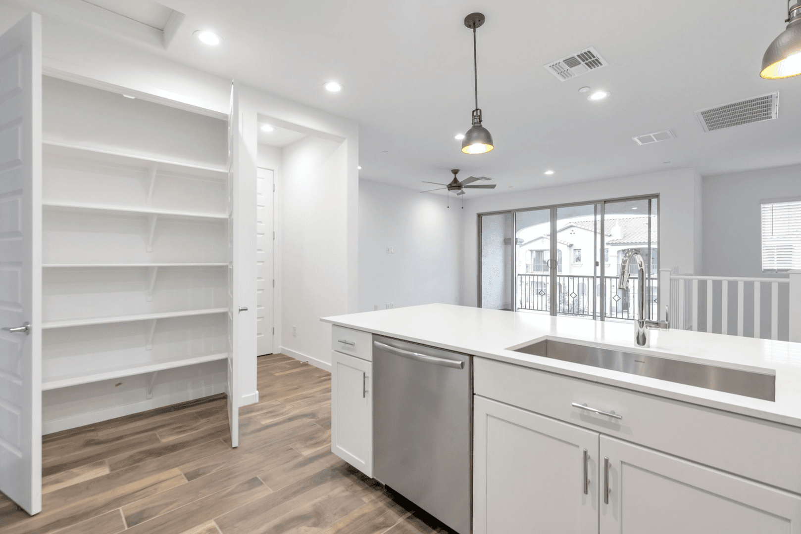 Gilbert Townhome: 4021 E CATCLAW ST