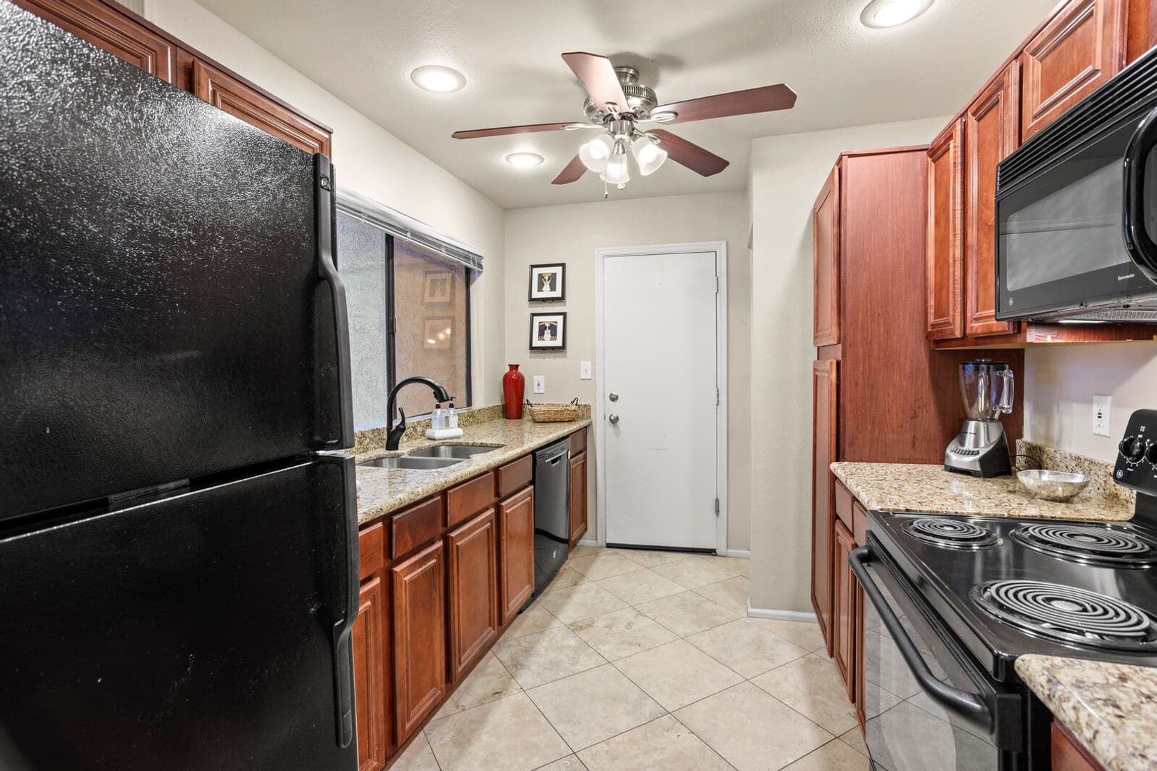 Scottsdale Townhome: 10115 E. Mountain View Rd Unit 1078
