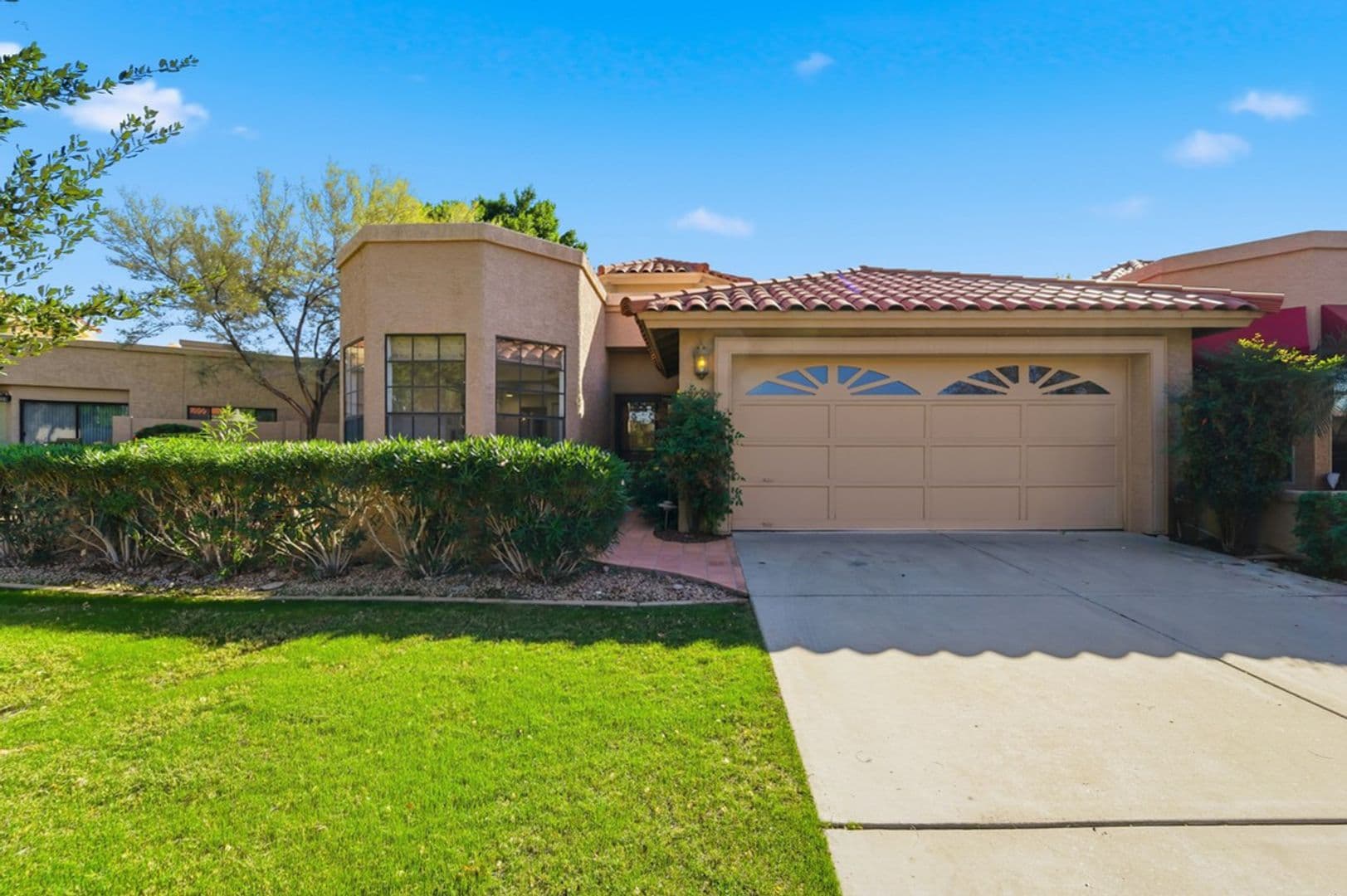 Scottsdale House: 10591 E Saddlehorn Dr