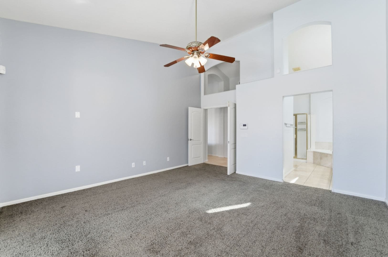 Glendale House: 7180 W Trails Dr